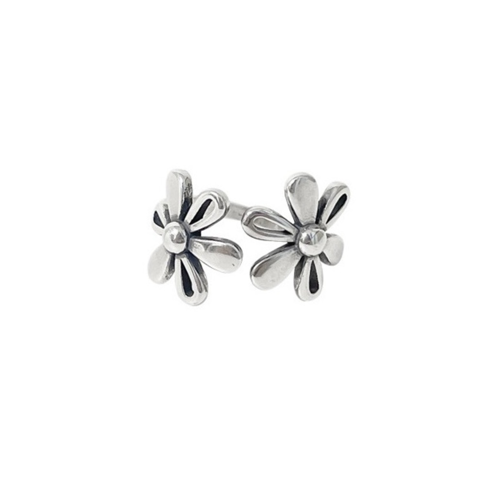 Silver Flower ring - Picture 3 of 3